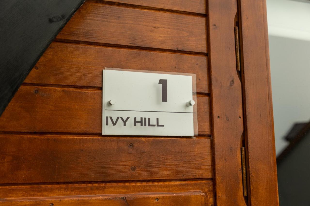 Ivy Hill Glamping Pod Apartamento Ennis Exterior foto